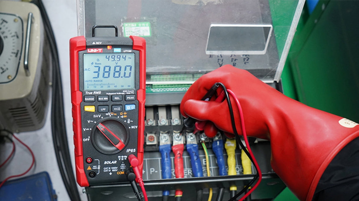 UNI-T UT196 True RMS Professional Multimeter – Solar Pro