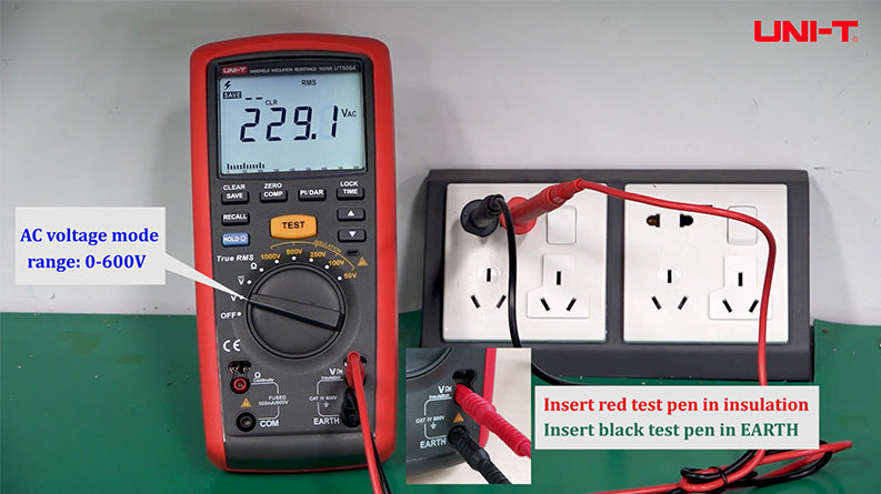 UNI-T UT505B Handheld Insulation Resistance Tester